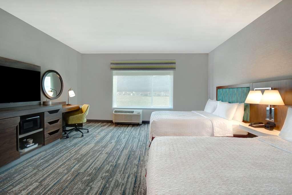 Hampton Inn & Suites Ontario Rancho Cucamonga Quarto foto